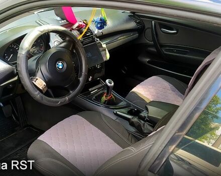 Черный БМВ 1 Серия, объемом двигателя 2 л и пробегом 227 тыс. км за 4500 $, фото 4 на Automoto.ua