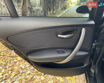 Черный БМВ 1 Серия, объемом двигателя 1.6 л и пробегом 219 тыс. км за 5000 $, фото 17 на Automoto.ua