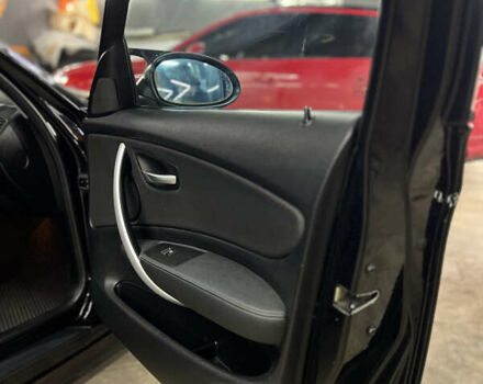 Черный БМВ 1 Серия, объемом двигателя 1.6 л и пробегом 250 тыс. км за 6200 $, фото 13 на Automoto.ua