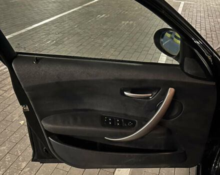 Чорний БМВ 1 Серія, об'ємом двигуна 2 л та пробігом 214 тис. км за 7500 $, фото 16 на Automoto.ua