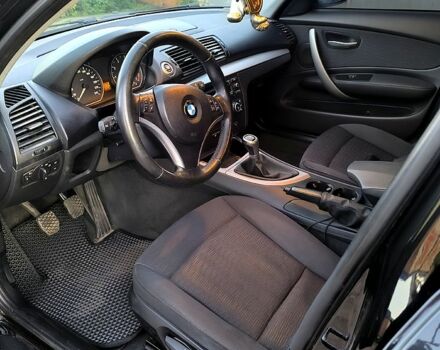 Черный БМВ 1 Серия, объемом двигателя 1.6 л и пробегом 212 тыс. км за 6500 $, фото 7 на Automoto.ua