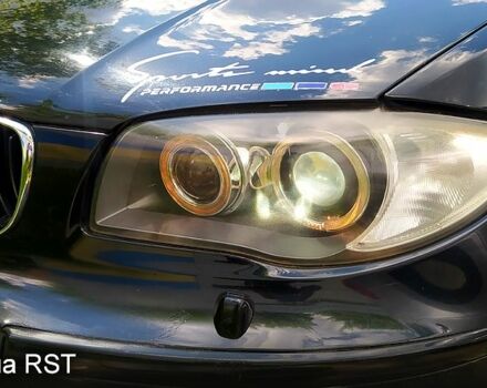 Черный БМВ 1 Серия, объемом двигателя 2 л и пробегом 227 тыс. км за 4500 $, фото 2 на Automoto.ua