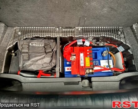 Черный БМВ 1 Серия, объемом двигателя 2 л и пробегом 227 тыс. км за 5000 $, фото 7 на Automoto.ua