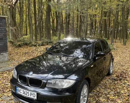 Черный БМВ 1 Серия, объемом двигателя 1.6 л и пробегом 219 тыс. км за 5000 $, фото 1 на Automoto.ua