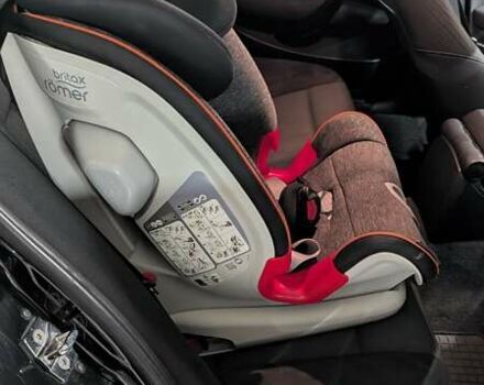 Черный БМВ 1 Серия, объемом двигателя 2 л и пробегом 284 тыс. км за 6900 $, фото 6 на Automoto.ua