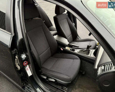 Черный БМВ 1 Серия, объемом двигателя 1.6 л и пробегом 243 тыс. км за 5600 $, фото 12 на Automoto.ua