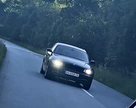 Чорний БМВ 1 Серія, об'ємом двигуна 2 л та пробігом 279 тис. км за 6000 $, фото 7 на Automoto.ua