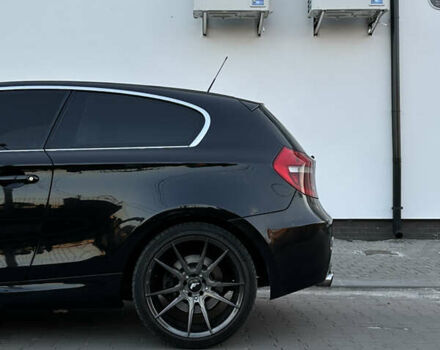 Черный БМВ 1 Серия, объемом двигателя 2 л и пробегом 308 тыс. км за 7200 $, фото 4 на Automoto.ua