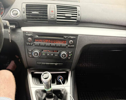 Черный БМВ 1 Серия, объемом двигателя 1.6 л и пробегом 315 тыс. км за 5550 $, фото 20 на Automoto.ua