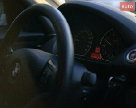 Черный БМВ 1 Серия, объемом двигателя 2 л и пробегом 87 тыс. км за 10500 $, фото 15 на Automoto.ua