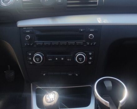 Черный БМВ 1 Серия, объемом двигателя 2 л и пробегом 273 тыс. км за 7600 $, фото 7 на Automoto.ua