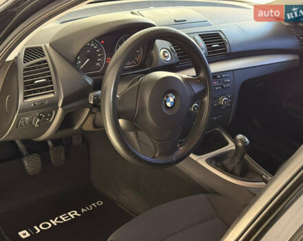 Черный БМВ 1 Серия, объемом двигателя 2 л и пробегом 258 тыс. км за 6200 $, фото 14 на Automoto.ua