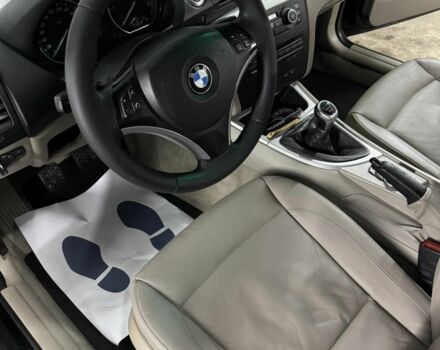 Чорний БМВ 1 Серія, об'ємом двигуна 2 л та пробігом 275 тис. км за 8000 $, фото 5 на Automoto.ua