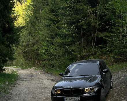 Черный БМВ 1 Серия, объемом двигателя 2 л и пробегом 87 тыс. км за 10500 $, фото 16 на Automoto.ua