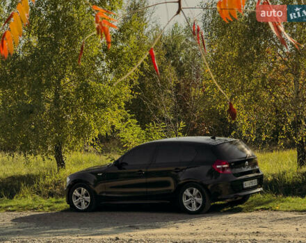 Черный БМВ 1 Серия, объемом двигателя 2 л и пробегом 87 тыс. км за 10500 $, фото 6 на Automoto.ua