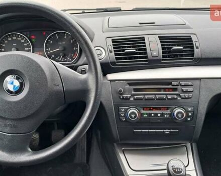 Чорний БМВ 1 Серія, об'ємом двигуна 2 л та пробігом 216 тис. км за 6000 $, фото 5 на Automoto.ua