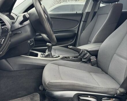 Чорний БМВ 1 Серія, об'ємом двигуна 2 л та пробігом 183 тис. км за 6500 $, фото 11 на Automoto.ua