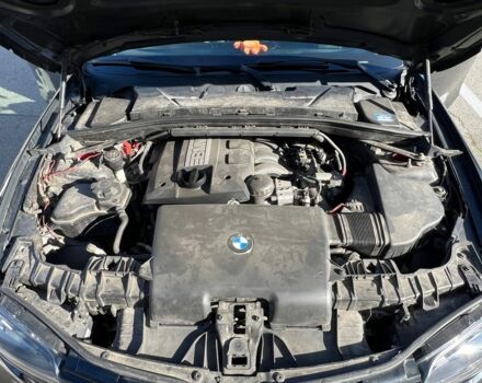 Черный БМВ 1 Серия, объемом двигателя 2 л и пробегом 147 тыс. км за 6500 $, фото 5 на Automoto.ua