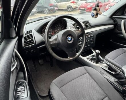 Чорний БМВ 1 Серія, об'ємом двигуна 2 л та пробігом 183 тис. км за 6500 $, фото 9 на Automoto.ua