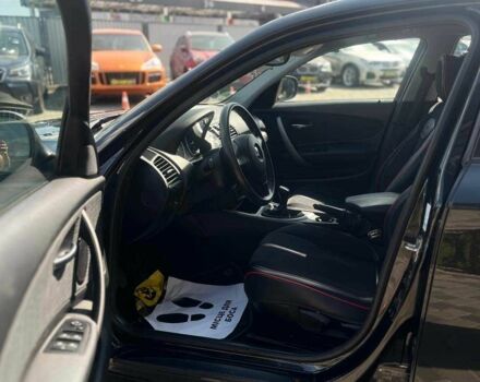 Черный БМВ 1 Серия, объемом двигателя 2 л и пробегом 319 тыс. км за 8200 $, фото 8 на Automoto.ua