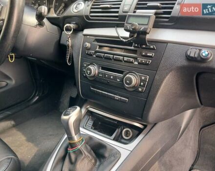 Чорний БМВ 1 Серія, об'ємом двигуна 2 л та пробігом 309 тис. км за 10300 $, фото 8 на Automoto.ua