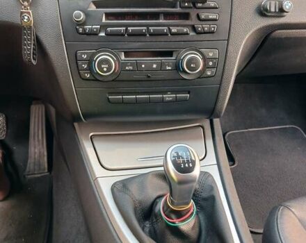 Чорний БМВ 1 Серія, об'ємом двигуна 2 л та пробігом 309 тис. км за 10300 $, фото 10 на Automoto.ua