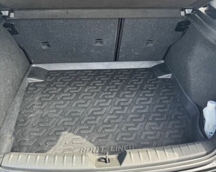 Черный БМВ 1 Серия, объемом двигателя 2 л и пробегом 285 тыс. км за 10000 $, фото 7 на Automoto.ua