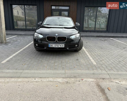 Черный БМВ 1 Серия, объемом двигателя 2 л и пробегом 196 тыс. км за 10400 $, фото 5 на Automoto.ua