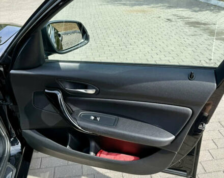 Чорний БМВ 1 Серія, об'ємом двигуна 2 л та пробігом 63 тис. км за 17700 $, фото 18 на Automoto.ua