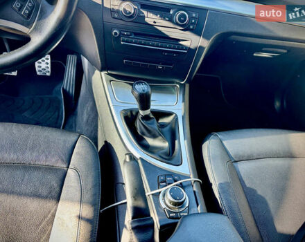 Черный БМВ 1 Серия, объемом двигателя 2 л и пробегом 282 тыс. км за 7400 $, фото 8 на Automoto.ua