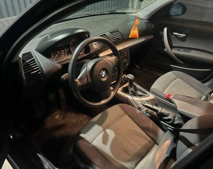 Чорний БМВ 1 Серія, об'ємом двигуна 2 л та пробігом 290 тис. км за 2900 $, фото 3 на Automoto.ua