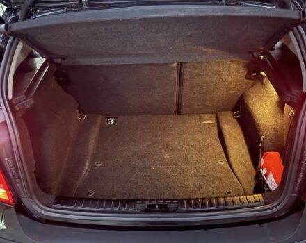 БМВ 1 Серия 2009 в Киеве на Automoto.ua Черный БМВ 1 Серия, объемом двигателя 2 л и пробегом 220 тыс. км за 4200 $, фото 20 на Automoto.ua