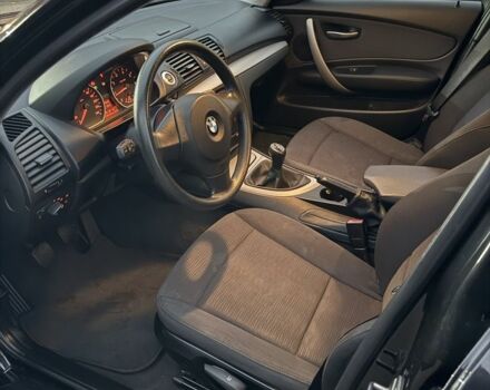 БМВ 1 Серия 2009 в Киеве на Automoto.ua Черный БМВ 1 Серия, объемом двигателя 2 л и пробегом 220 тыс. км за 4200 $, фото 11 на Automoto.ua