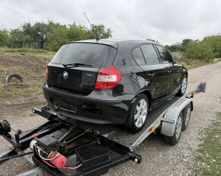 Черный БМВ 1 Серия, объемом двигателя 1.6 л и пробегом 252 тыс. км за 2600 $, фото 1 на Automoto.ua