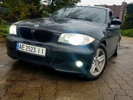 Черный БМВ 1 Серия, объемом двигателя 2 л и пробегом 300 тыс. км за 4650 $, фото 1 на Automoto.ua