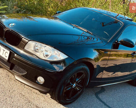 Черный БМВ 1 Серия, объемом двигателя 1.6 л и пробегом 247 тыс. км за 8800 $, фото 1 на Automoto.ua