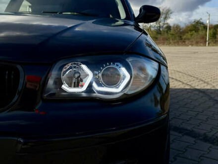 БМВ 1 Серия 2010 в Черновцах на Automoto.ua Черный БМВ 1 Серия, объемом двигателя 2 л и пробегом 242 тыс. км за 9100 $, фото 1 на Automoto.ua