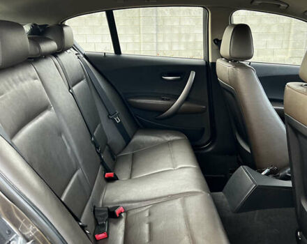 Коричневый БМВ 1 Серия, объемом двигателя 2 л и пробегом 193 тыс. км за 7000 $, фото 10 на Automoto.ua