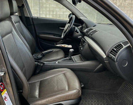 Коричневый БМВ 1 Серия, объемом двигателя 2 л и пробегом 193 тыс. км за 7000 $, фото 11 на Automoto.ua