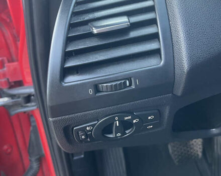 Червоний БМВ 1 Серія, об'ємом двигуна 2 л та пробігом 183 тис. км за 6450 $, фото 19 на Automoto.ua