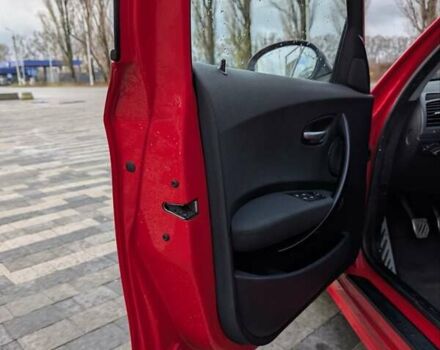 Красный БМВ 1 Серия, объемом двигателя 2 л и пробегом 310 тыс. км за 7200 $, фото 12 на Automoto.ua