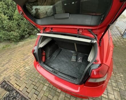 Красный БМВ 1 Серия, объемом двигателя 2 л и пробегом 300 тыс. км за 6500 $, фото 5 на Automoto.ua