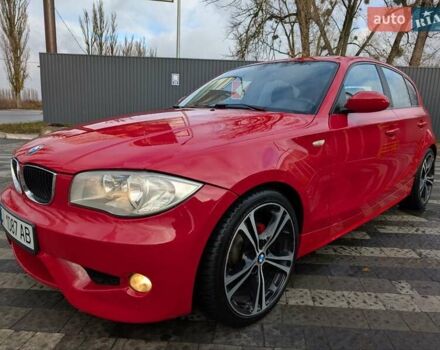 Красный БМВ 1 Серия, объемом двигателя 2 л и пробегом 310 тыс. км за 7200 $, фото 3 на Automoto.ua