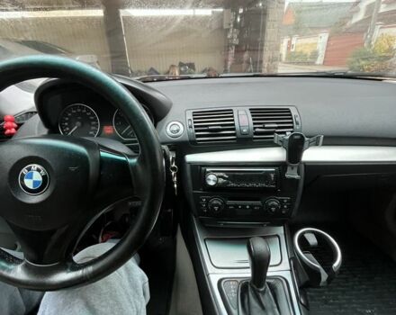 Красный БМВ 1 Серия, объемом двигателя 2 л и пробегом 300 тыс. км за 6500 $, фото 6 на Automoto.ua