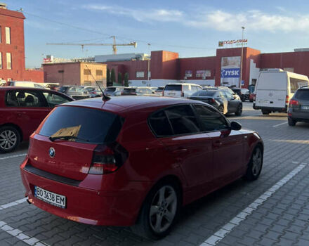 Красный БМВ 1 Серия, объемом двигателя 2 л и пробегом 295 тыс. км за 6800 $, фото 4 на Automoto.ua
