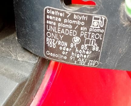 Червоний БМВ 1 Серія, об'ємом двигуна 2 л та пробігом 256 тис. км за 5500 $, фото 11 на Automoto.ua