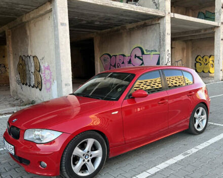 Красный БМВ 1 Серия, объемом двигателя 2 л и пробегом 295 тыс. км за 6800 $, фото 1 на Automoto.ua