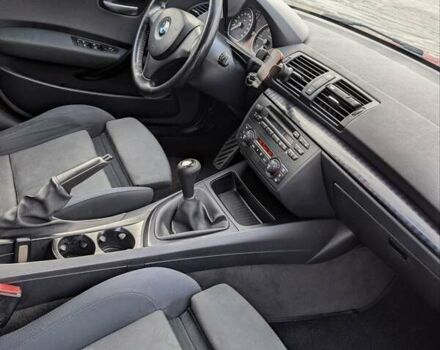 Красный БМВ 1 Серия, объемом двигателя 2 л и пробегом 310 тыс. км за 7200 $, фото 8 на Automoto.ua