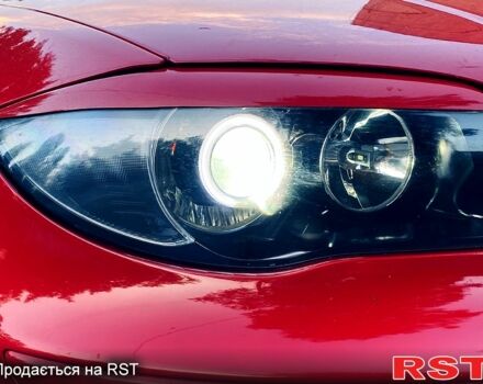 Красный БМВ 1 Серия, объемом двигателя 1.6 л и пробегом 236 тыс. км за 5800 $, фото 5 на Automoto.ua