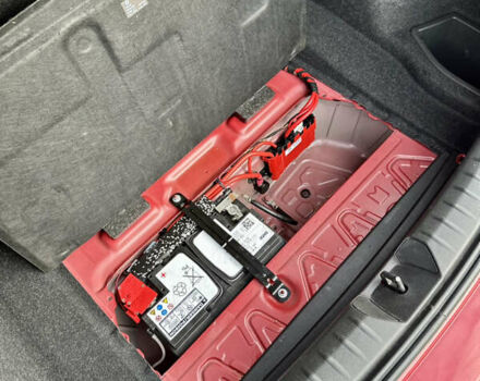 Красный БМВ 1 Серия, объемом двигателя 1.6 л и пробегом 125 тыс. км за 10500 $, фото 23 на Automoto.ua